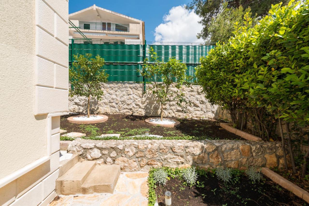 Villa Lille Trogir Exterior photo