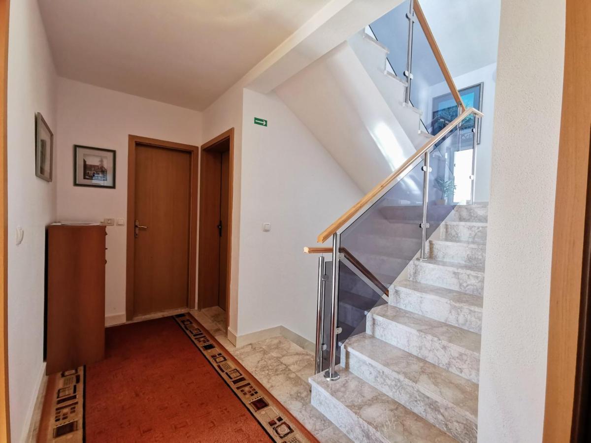 Villa Lille Trogir Exterior photo